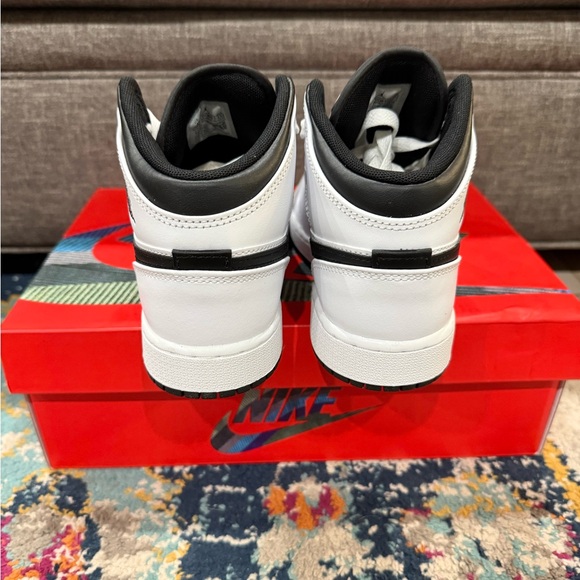 Size 4Y/5.5W - Air Jordan 1 Mid GS “White Black” - Picture 5 of 5